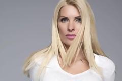 «Η Ελένη Μενεγάκη πρέπει να παρουσιάσει καινούρια εκπομπή αλλιώς θα «σβήσει»