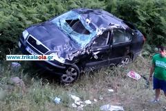 Εικόνες σοκ από το τροχαίο στα Τρίκαλα με το νεκρό βρέφος της Στρατιωτικού - ΦΩΤΟ - ΒΙΝΤΕΟ