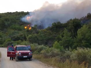 Φωτογραφία για Εύβοια: Υπό έλεγχο η φωτιά που «απείλησε» χωριά του Δήμου Κύμης - Αλιβερίου (ΦΩΤΟ & ΒΙΝΤΕΟ)