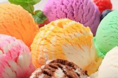 Τι πρέπει να προσέξετε στα παγωτά αν θέλετε να διατηρήσετε τα κιλά σας