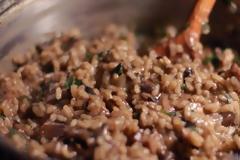 Ριζότο με μανιτάρια, πορτσίνι και κάστανα