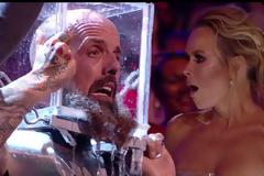 ΣΟΚ στο «Βρετανία Έχεις Ταλέντο»: Παραλίγο να πνιγεί πάνω στη σκηνή