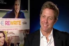 Ο «αιώνιος εργένης» Χιου Γκραντ παντρεύτηκε στα 57 του