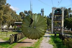 Απονομή Πτερύγων Αλεξιπτωτιστών Στατικού Ιμάντα στη ΣΧΑΛ (10 ΦΩΤΟ)