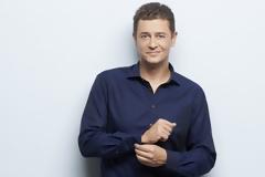 Απόψε ο Αντώνης Σρόιτερ συναντά καλεσμένους που θα συζητηθούν...