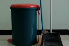 Τρεις λύσεις για να μην μυρίζει ο κάδος των σκουπιδιών σας