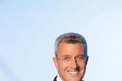 Η ανακοίνωση του Ant1 για τον Νίκο Χατζηνικολάου