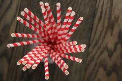 Αυτά είναι τα καλαμάκια με τα οποία θα αντικατασταθούν τα πλαστικά!