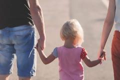 Επίδομα Παιδιού: Ανοίγει αύριο η ηλεκτρονική πλατφόρμα υποβολής αιτήσεων