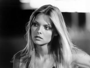 Φωτογραφία για H Michelle Pfeiffer των 90`s