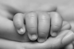 Σοκ στο Κερατσίνι με νεκρό βρέφος: Στο νοσοκομείο φρουρούμενη η μητέρα του