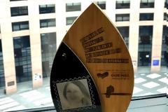 Ένα βραβείο για όσους τόλμησαν να πουν την αλήθεια