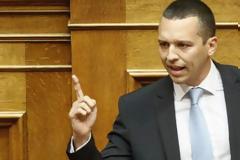 Υβρεις Κασιδιάρη στη Βουλή για το Σκοπιανό: Ο Τσίπρας να πάει στις Πρέσπες και να πνιγεί