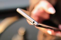 Το Ευρωπαϊκό Δικαστήριο για την προεγκατάσταση υπηρεσιών σε smartphones