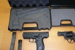 Συλλήψεις σε Βόλο και Λάρισα για παράβαση του νόμου περί όπλων