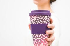 Greenpeace: Οι Έλληνες καταναλώνουν μόνον για τον καφέ τους... 300 εκατ. πλαστικά ποτήρια τον χρόνο!