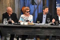 Ο Σπύρος Παπαδόπουλος υποδέχεται τον Γιώργο Κατσαρό