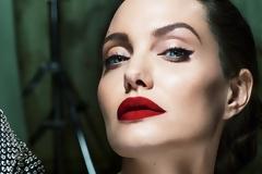 Η Αντζελίνα Τζολί επιστρέφει στον κόσμο της φαντασίας με το «Come Away»