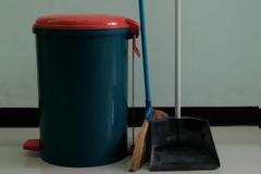 Τρεις λύσεις για να μην μυρίζει ο κάδος των σκουπιδιών σας