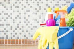 Τρία κόλπα στο καθάρισμα που χρησιμοποιούσαν οι παλιές νοικοκυρές - Τα φυσικά υλικά που έχουν αποτέλεσμα