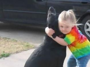 Φωτογραφία για Αυτό το κοριτσάκι όταν πέθανε ο σκύλος του έστειλε γράμμα στο Θεό. Διαβάστε τι έλαβε ως απάντηση