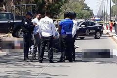 6 Μεξικανοί αστυνομικοί σταμάτησαν αυτοκίνητο και τους εκτέλεσαν!