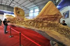 Μοιάζει με σάπιο κορμό δέντρου. Κοιτάξετε όμως καλύτερα... [photos]