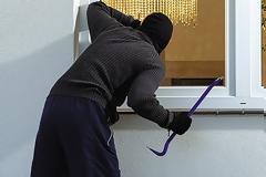 Καταγγελία δημοσιογράφου: Έχω φωτογραφία και βίντεο το όχημα των κακοποιών και δεν ασχολείται κανείς