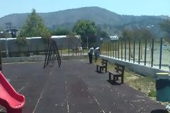 ΜΠΡΑΒΟ: Κάτοικος ΑΣΤΑΚΟΥ αφού πρώτα καθάρισε μόνος του, την ΠΑΙΔΙΚΗ ΧΑΡΑ ΑΣΤΑΚΟΥ, τώρα προχώρησε σε ψεκασμό για απεντόμωση!