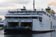 Διαμαρτυρία Στρατιωτικών. Τους έκοψαν την έκπτωση 50% στα ακτοπλοϊκά της Κρήτης