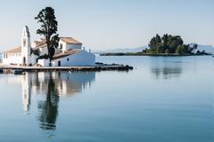 Το Ποντικονήσι του Οδυσσέα και της πριγκίπισσας Σίσυ