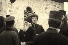 Άγιος Παΐσιος Αγιορείτης: «Όχι να αποστηθίζουμε, αλλά να ... εσωστηθίζουμε»