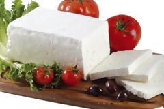 Τι κινδύνους κρύβει η φέτα;
