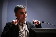 Τσακαλώτος: 7 στους 10 ιδιοκτήτες θα πληρώσουν τον ίδιο ΕΝΦΙΑ