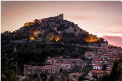 Η Καρύταινα της Ευρώπης: Το κάστρο των Φράγκων, ο ιστορικός τόπος