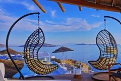 Business Insider: Ετσι μοιάζουν οι διακοπές 1 εκατ. δολαρίων στη Μύκονο -Τρελή ζωή