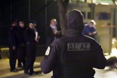 Για τα γέλια: Έκλεψαν ηγετικό στέλεχος του Ρουβίκωνα στα Εξάρχεια και κάλεσε την Αστυνομία για βοήθεια