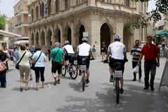 Οι αστυνομικοί… ποδηλάτες τσάκωσαν τον κλέφτη