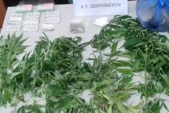 Αστακός: Στη «φάκα» της Αστυνομίας για χασίς, ναρκωτικά δισκία και λαθραίο καπνό! (ΔΕΙΤΕ ΦΩΤΟ) Αστακός: Στη «φάκα» της Αστυνομίας για χασίς, ναρκωτικά δισκία και λαθραίο καπνό! (ΔΕΙΤΕ ΦΩΤΟ)