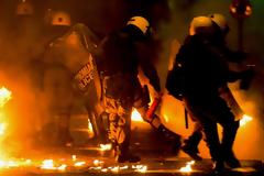 ΑΣΤΥΝΟΜΙΚΟΙ ΚΑΛΟΥΝ ΤΟΣΚΑ ΣΕ ΣΥΣΚΕΨΗ ΓΙΑ ΤΙΣ «ΟΡΓΑΝΩΜΕΝΕΣ ΕΠΙΘΕΣΕΙΣ ΜΕ ΜΟΛΟΤΟΦ»