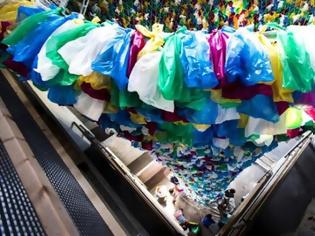 Φωτογραφία για Πλαστική σακούλα: Πόσα εκατομμύρια ευρώ εισέπραξε το κράτος σε τρεις μήνες εφαρμογής του τέλους