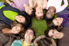 Πώς να περιτριγυρίζεσαι από καλούς φίλους