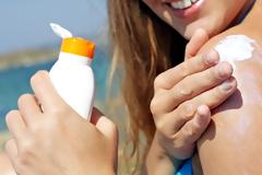 Αντιηλιακά και κανόνες αντηλιακής προστασίας