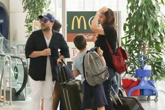 Ο Γιάννης Πλούταρχος και η οικογένειά του πάνε διακοπές