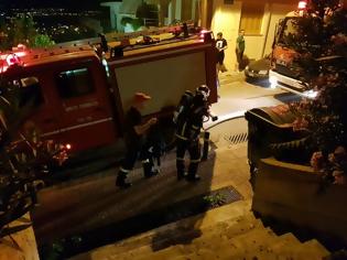 Φωτογραφία για Λαμία: Πυρκαγιά σε σπίτι - Αστυνομικοί απεγκλώβισαν γυναίκα (φωτογραφίες)
