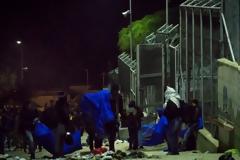 Επεισόδια με λαθρομετανάστες στη Μόρια – Τέσσερις τραυματίες