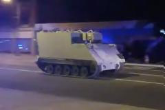 ΗΠΑ: Περιπολικά καταδιώκουν τεθωρακισμένο (BINTEO)