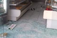 Ληστρικές επιθέσεις αθιγγάνων στα Μέγαρα: Καταστροφές και λεηλασίες σε μαγαζιά