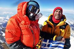 Οι πρώτοι Έλληνες που κατέκτησαν τη δυσκολότερη κορυφή των Ιμαλαΐων