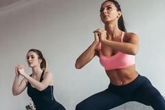 Καθίσματα σούμο: Η καλύτερη άσκηση για τους εσωτερικούς μηρούς